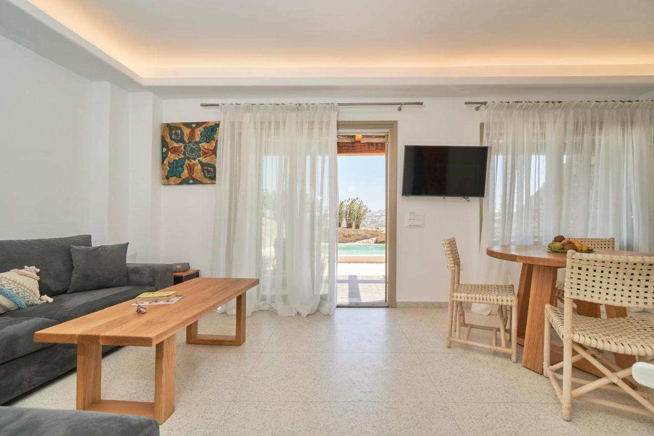 Due Mari Mykonos Hotel Agios Ioannis Diakoftis ภายนอก รูปภาพ